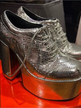 Jeffrey Campbell Silver Metallic Platform Lace-Up Oxfords